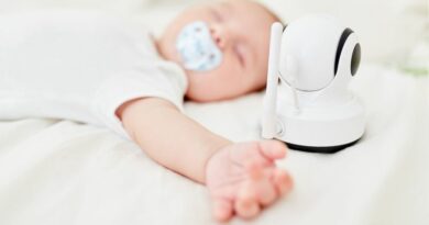 obserwacja dziecka za pomocą monitora oddechu
